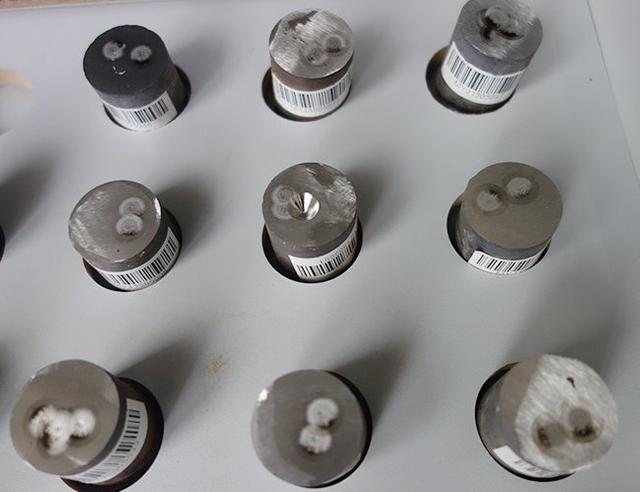 spectrograph test sample for quality tracing